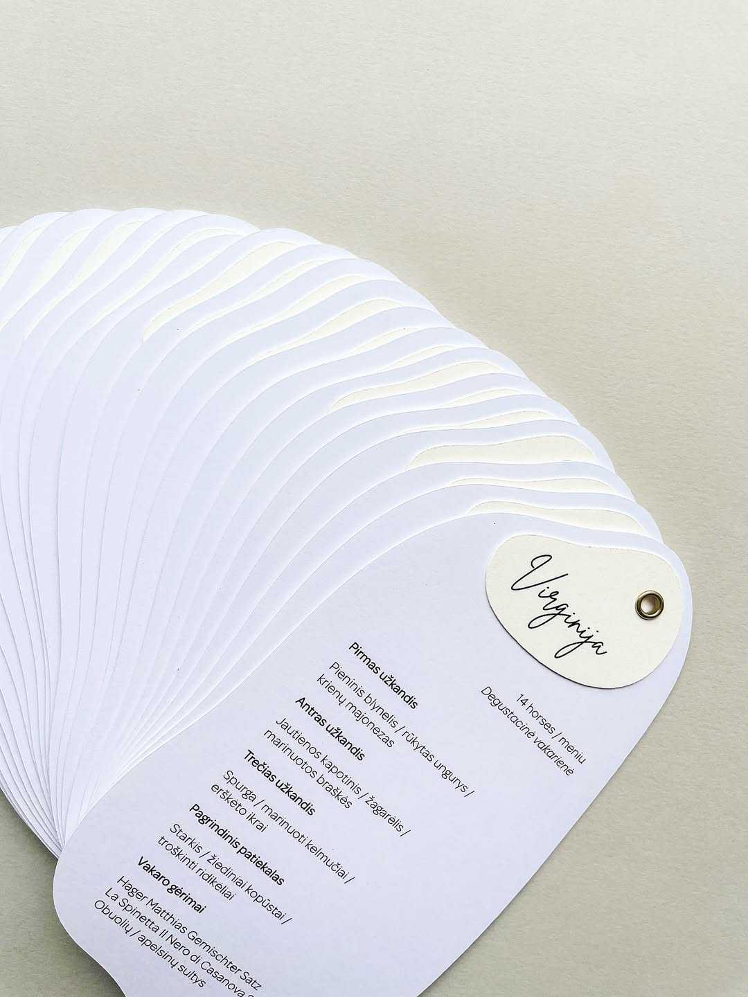 🐚 Kai norisi labai minimaliai į pagalbą ateina formos ir spalvos